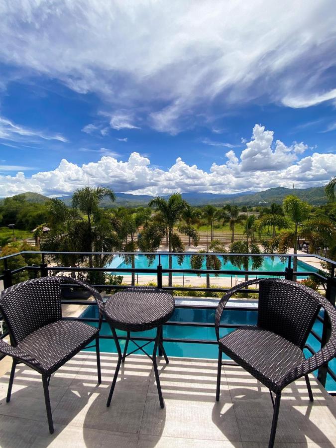 Casa De Espanola Hotel And Resort Aritao Buitenkant foto