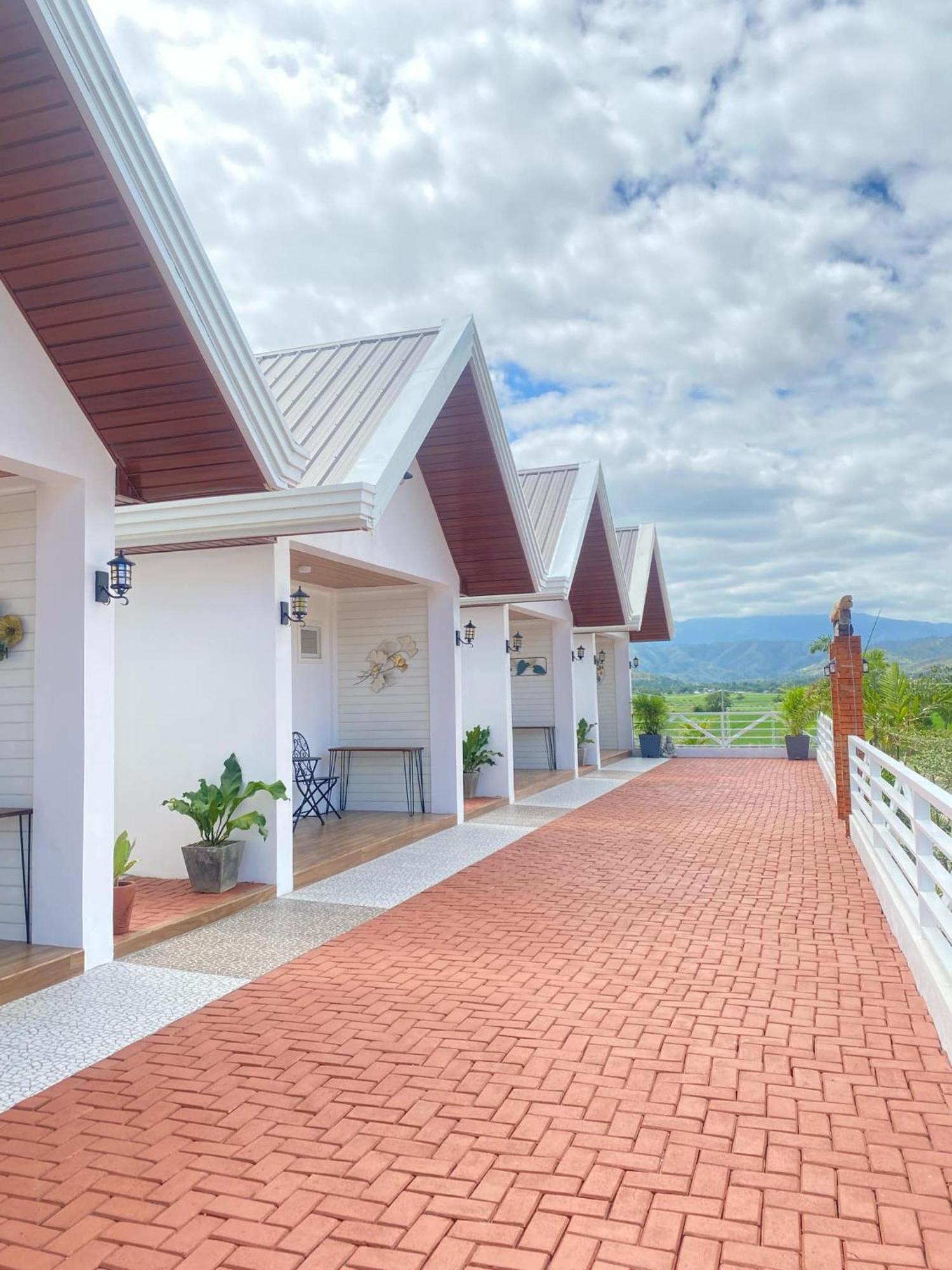 Casa De Espanola Hotel And Resort Aritao Buitenkant foto